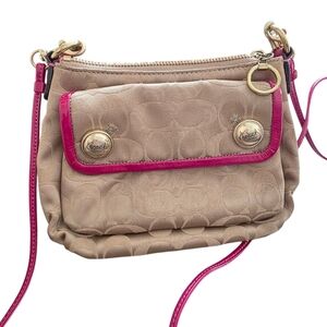 Coach Y2K Signature C Jacquard Crossbody – Pink Patent Trim – Vintage 2000s